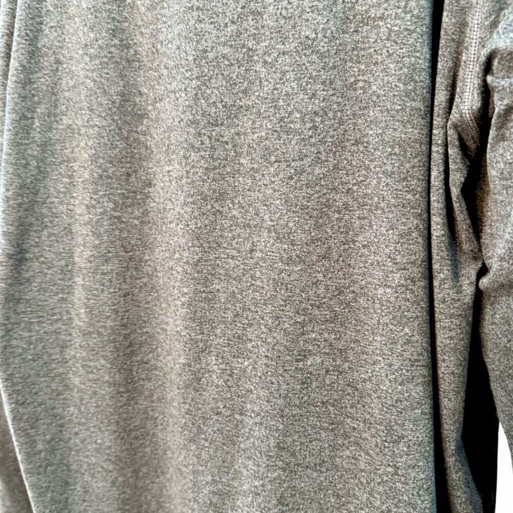 vuori Men's Ponto Performance Crew in Charcoal Heather - XL - Picture 10 of 15